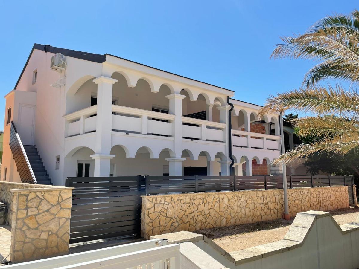 Apartmenthouse Ines Vir Zewnętrze zdjęcie