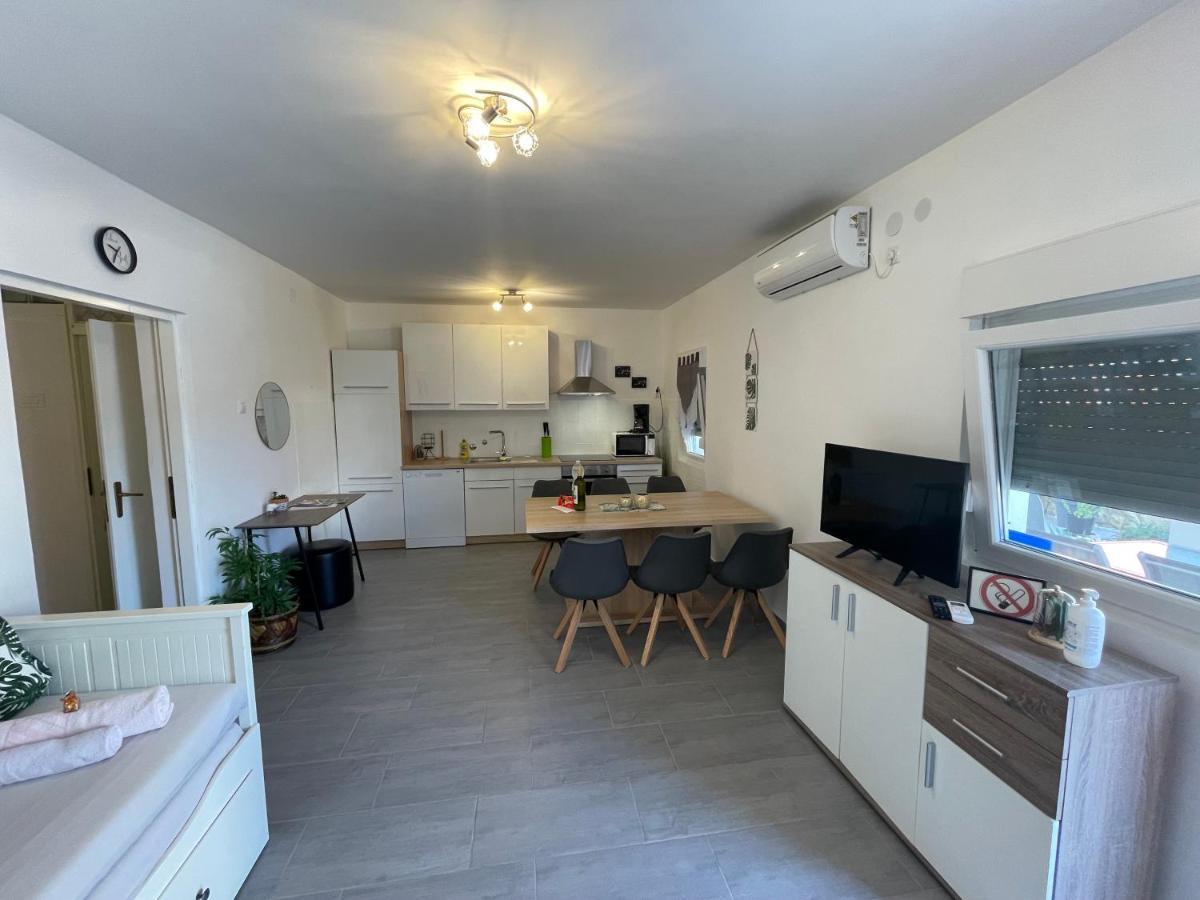 Apartmenthouse Ines Vir Zewnętrze zdjęcie