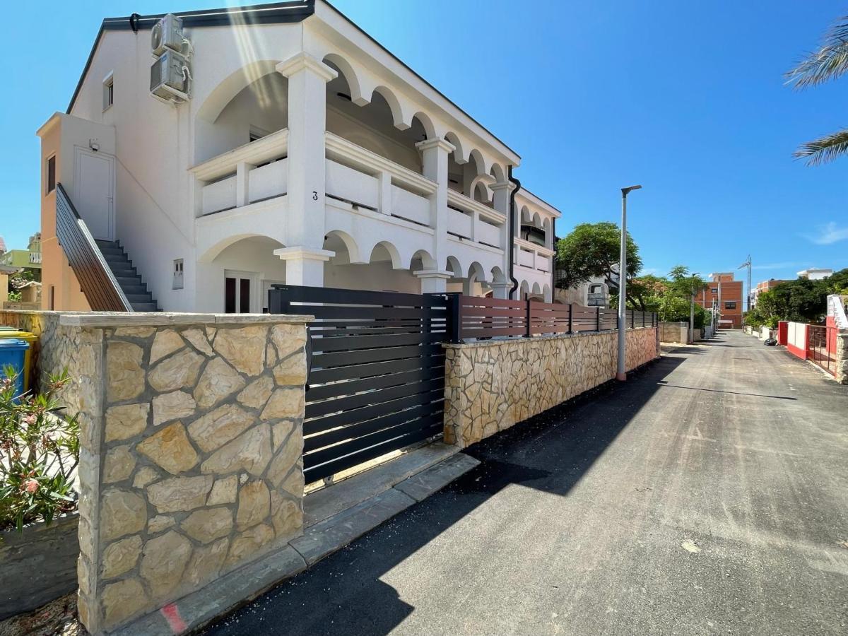 Apartmenthouse Ines Vir Zewnętrze zdjęcie