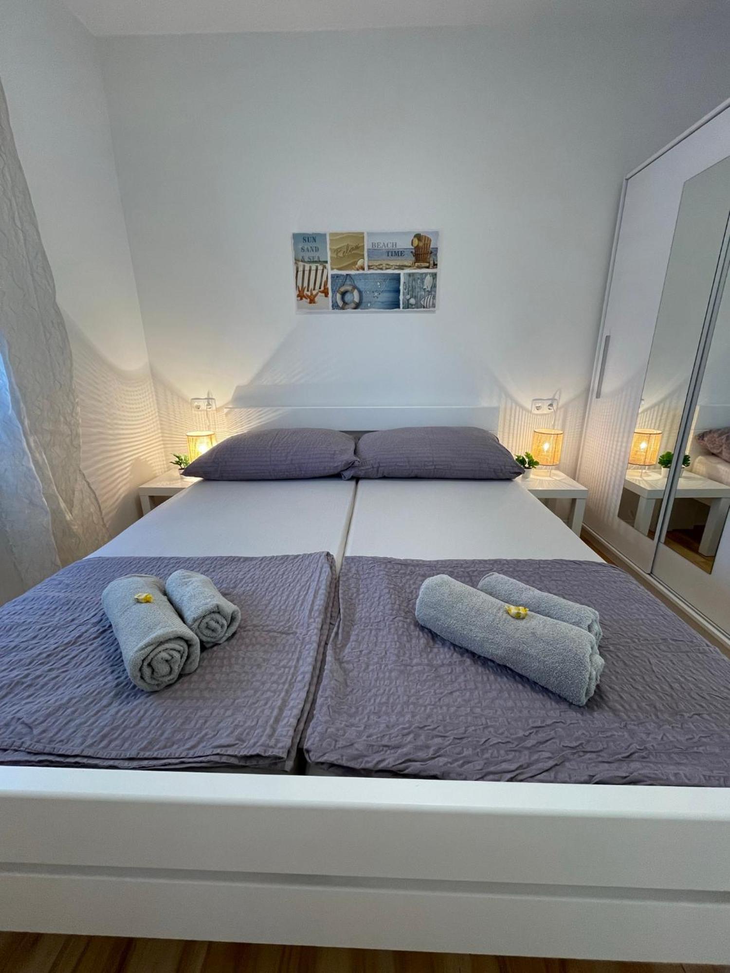 Apartmenthouse Ines Vir Zewnętrze zdjęcie